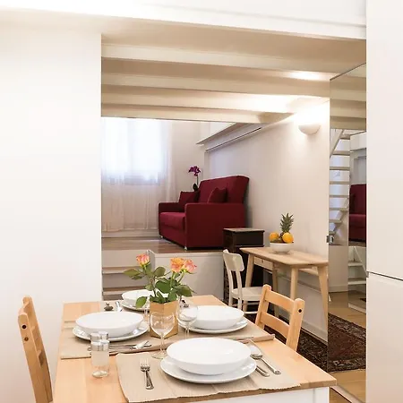 Elio Apartment *